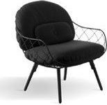 Fotel niski Pina czarne rama i siedzisko, jesionowe nogi