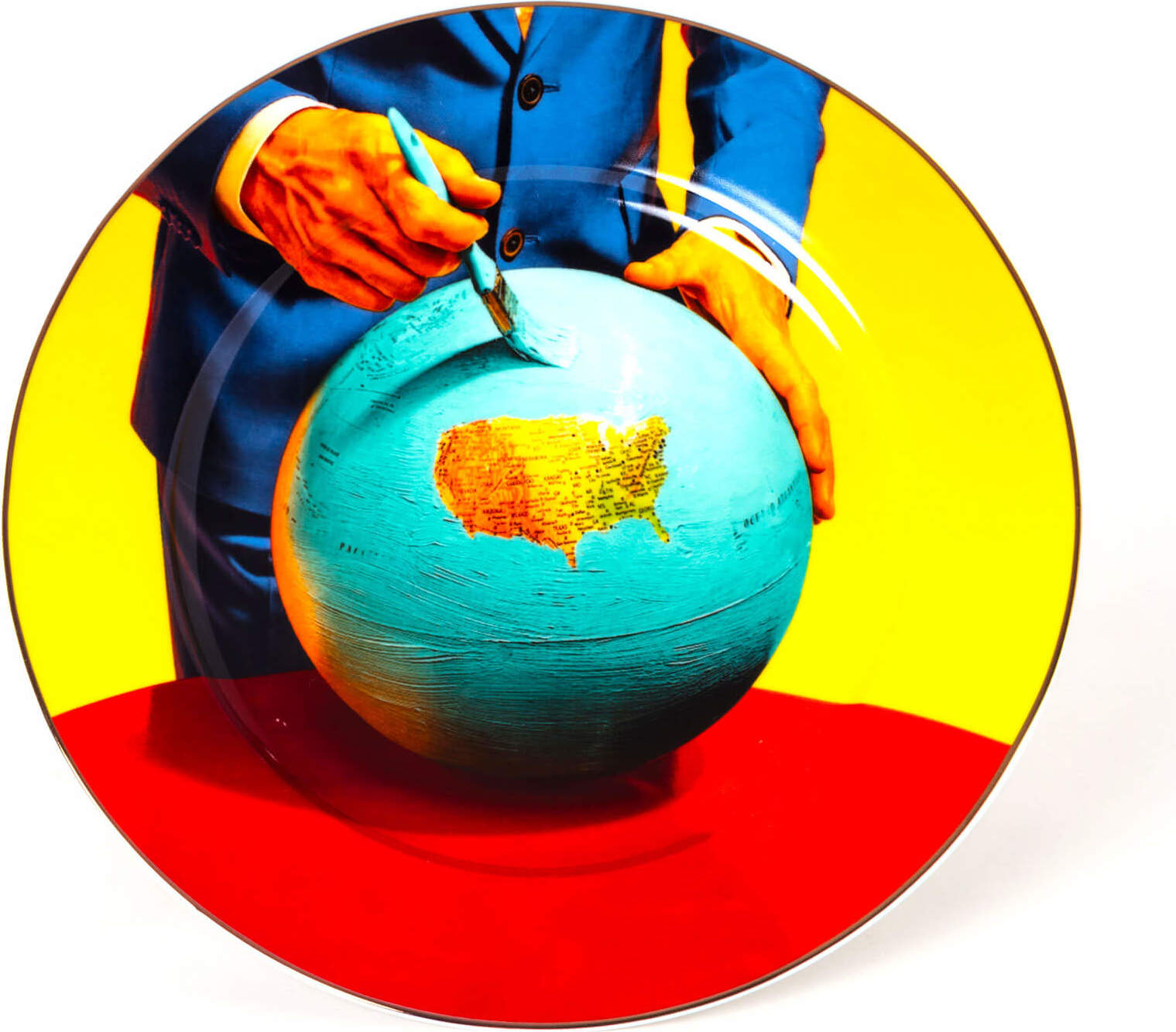 Talerz Seletti Wears Toiletpaper Globe ze złotą krawędzią