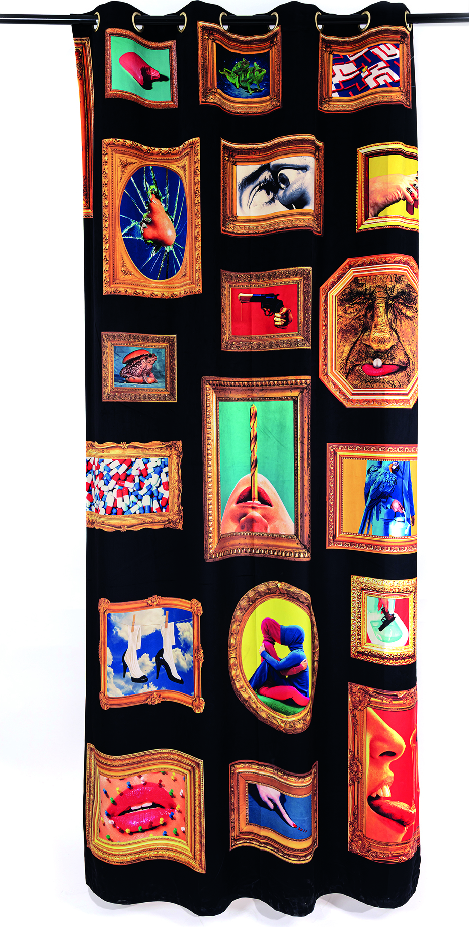 Zasłona do salonu Toiletpaper Frames lewa