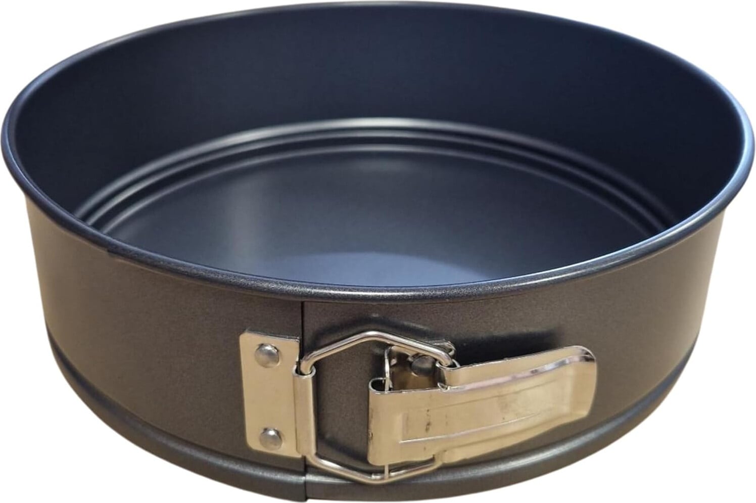 Tortownica zamykana Mastrad 24 cm