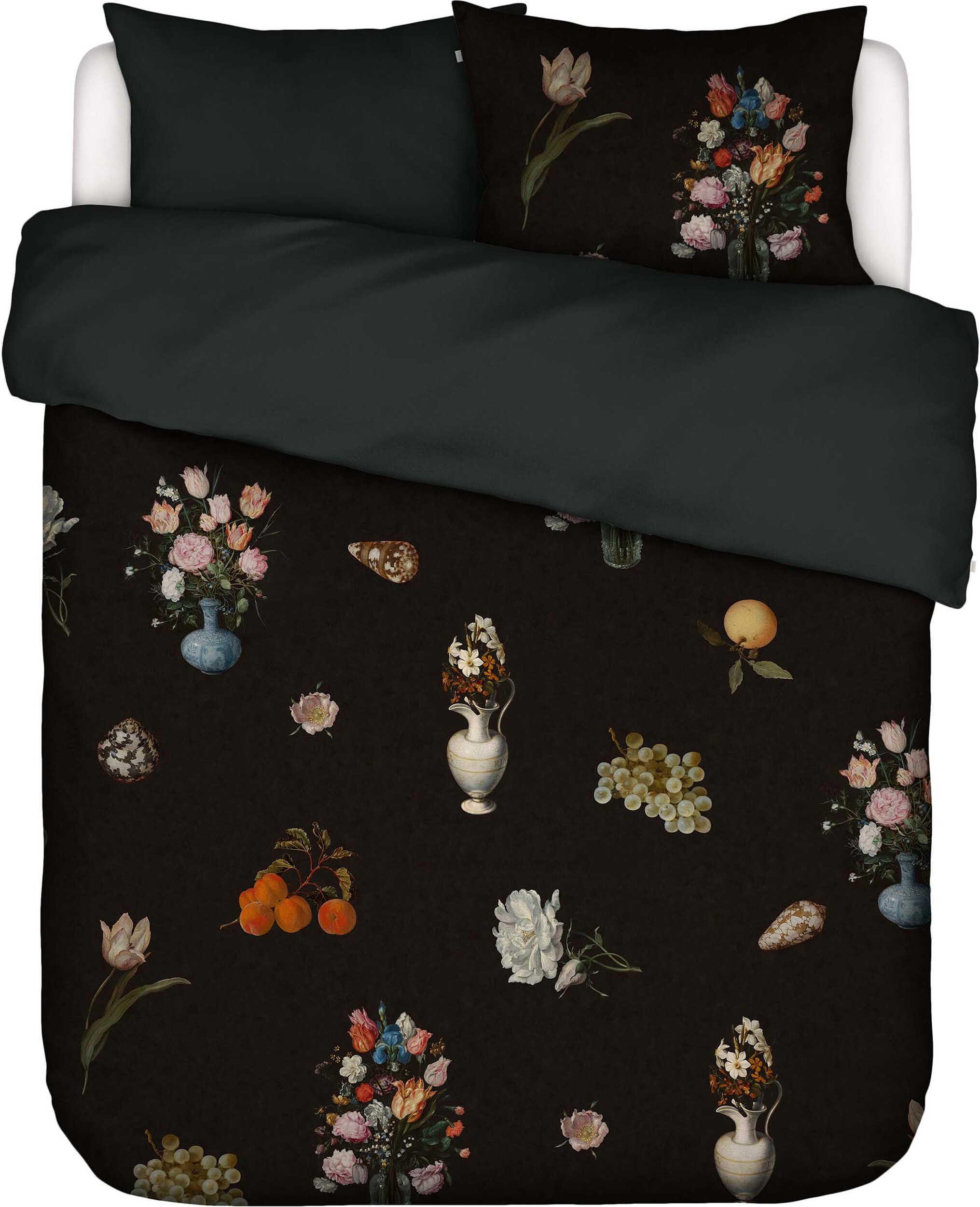 Pościel Amadee 200 x 220 cm czarna z 2 poszewkami na poduszki 60 x 70 cm zapięcie flap